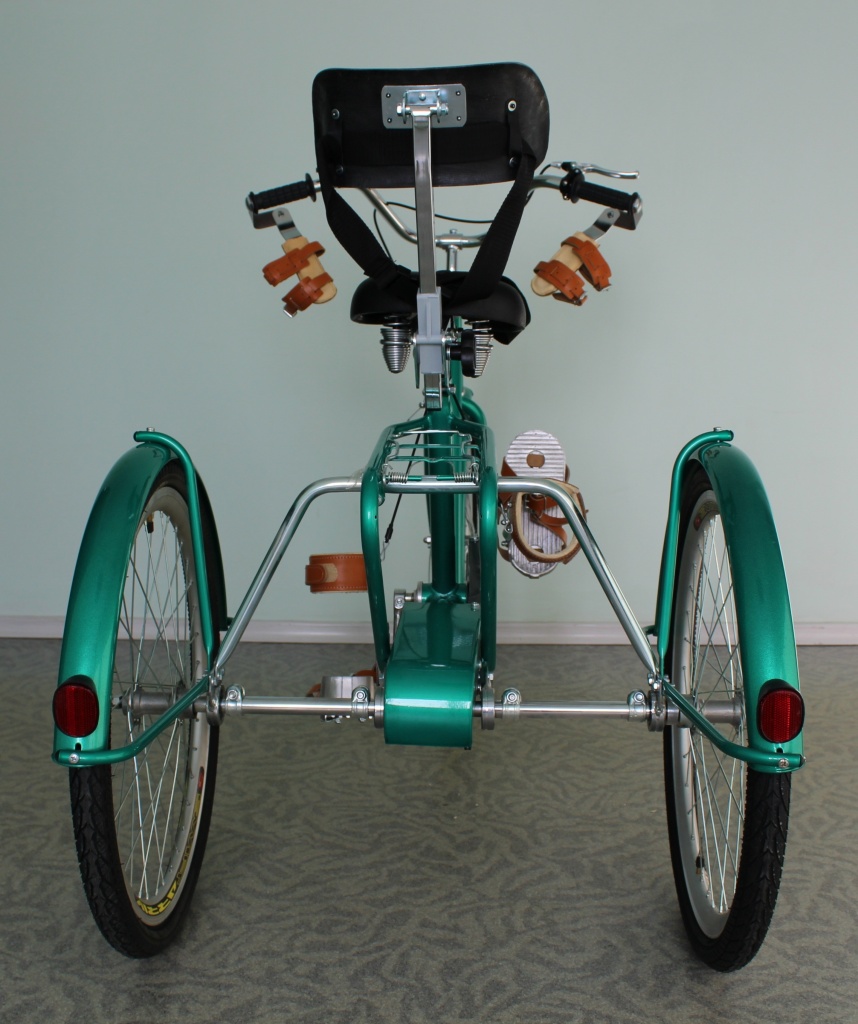 надувные колеса и крылья реабилитационного велосипеда тането1.jpg